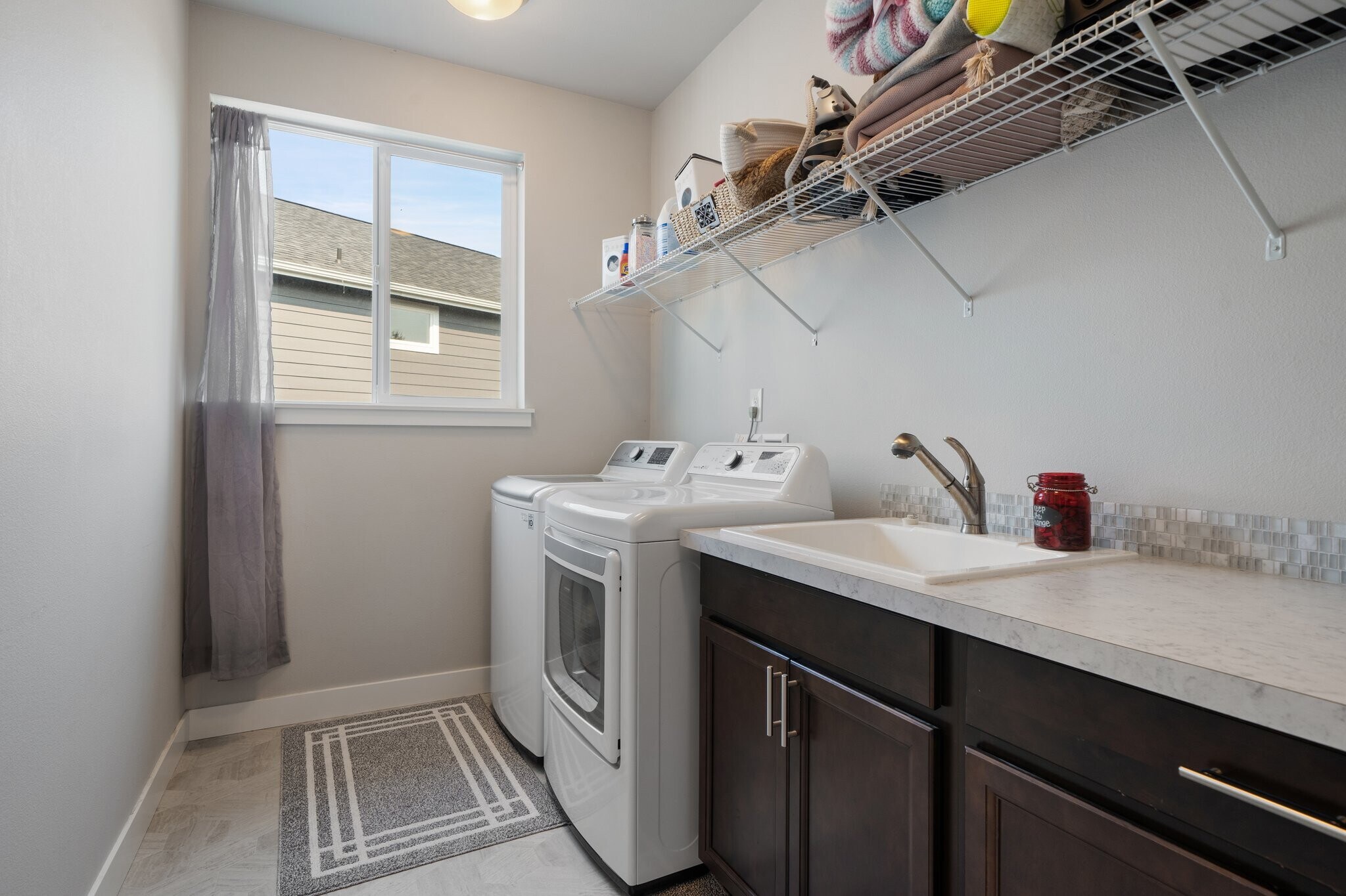 Laundry Room - 1182 NE Sockeye Ct