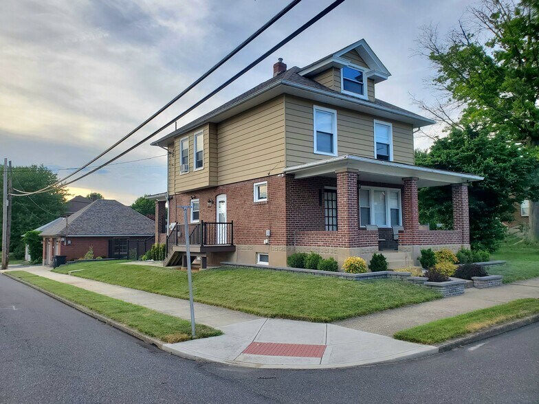Primary Photo - 1022 New Jersey Ave