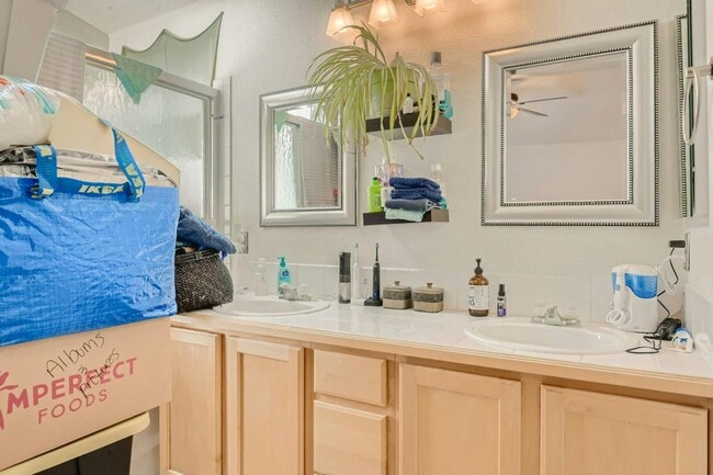 Building Photo - 3892 E Aldenbridge Cir