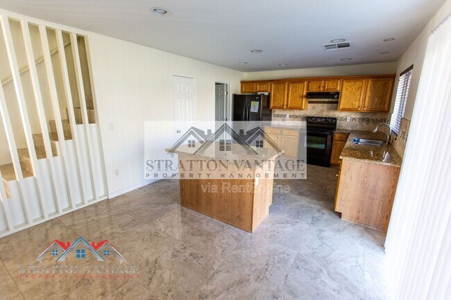 Building Photo - 1576 E Jasper Ct