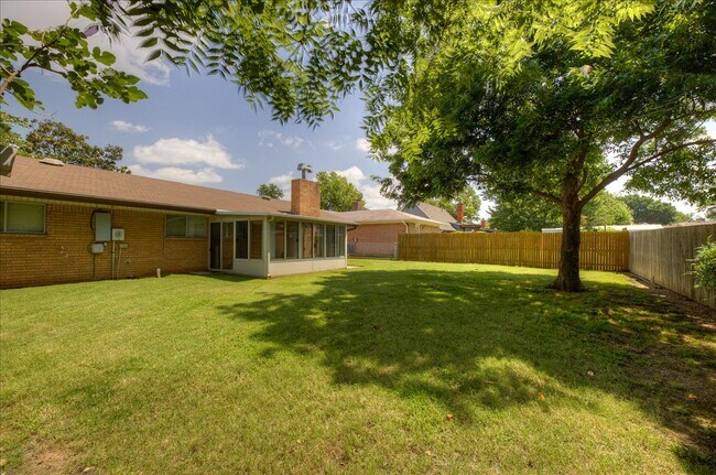 Building Photo - 6712 E 51st Pl