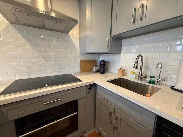 Building Photo - 411 Hobron Ln