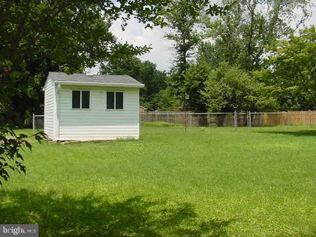 Building Photo - 9318 Stuart Ave
