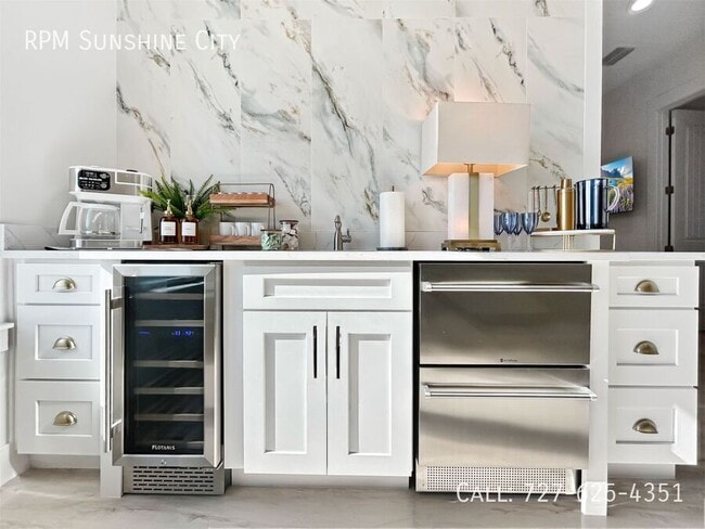 Building Photo - 326 129th Ave E