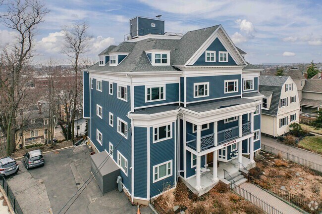 Building Photo - The Grandview