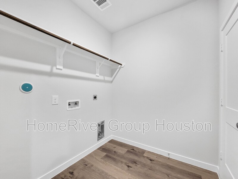 Building Photo - 10735 Red Flagstone Dr