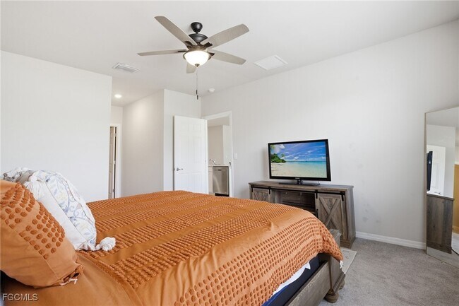 Building Photo - 1917 SW 4th St