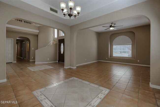 Building Photo - 6030 Laguna Vista Dr