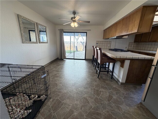 Building Photo - 115 Rosemary Dr