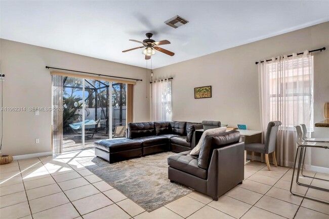 Building Photo - 13124 SW 54th Ct