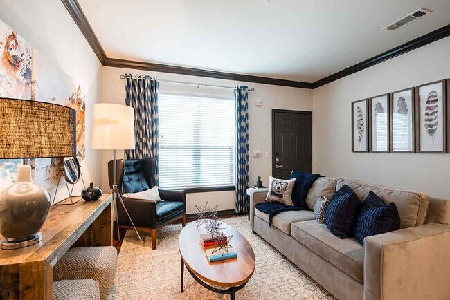Building Photo - Move In & Save $500 + Get Fees Credited!