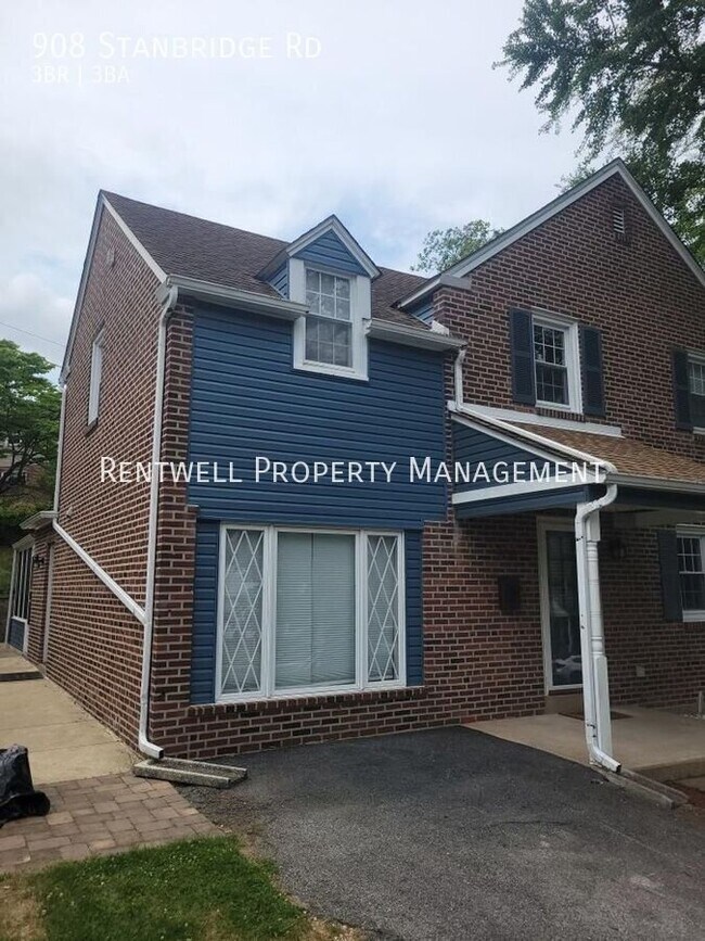 Building Photo - 908 Stanbridge Rd