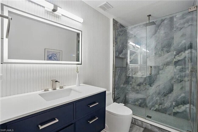 Building Photo - Stunning 2BR Condo in Naples - Lease for three (3) to 12 month.
