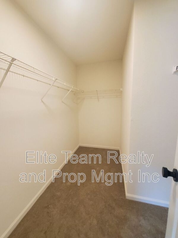 Building Photo - 5709 Kelden Walker Ln