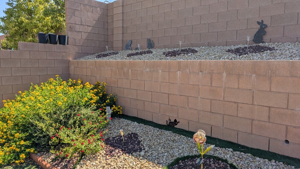 Building Photo - 653 Timberfalls Ln