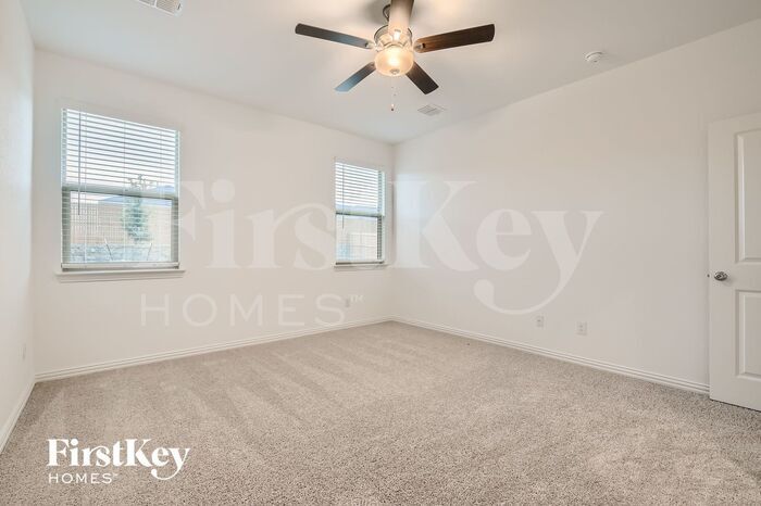 Building Photo - 2524 Goodrich Rd