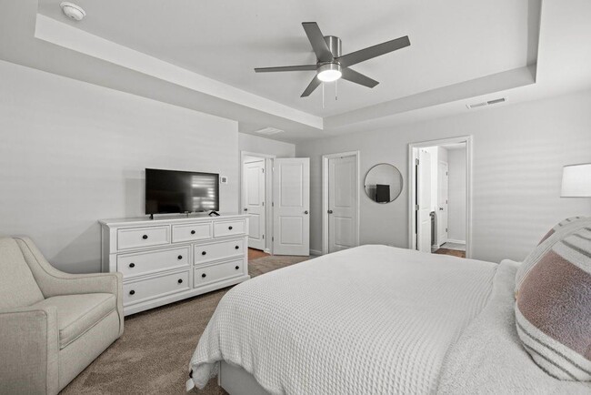 Building Photo - 2615 Quarterdeck Dr