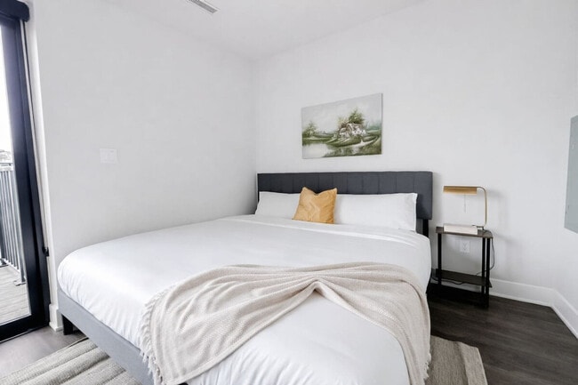 Building Photo - 4625 Capitol Ave