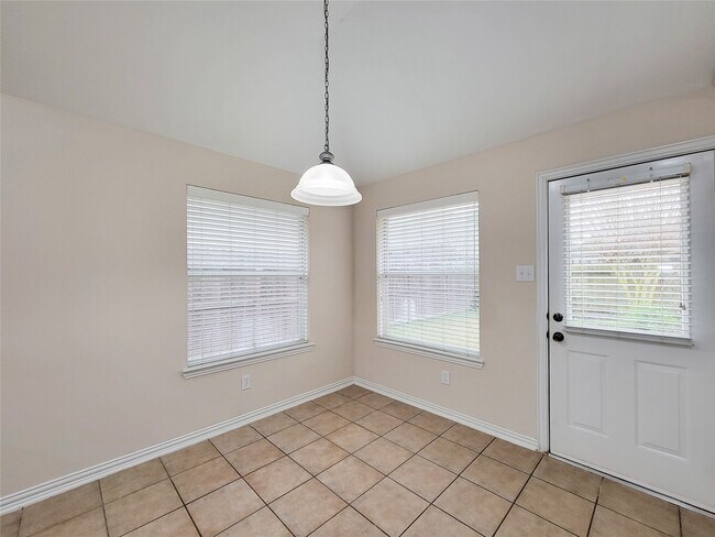 Building Photo - 6806 Haley Ct