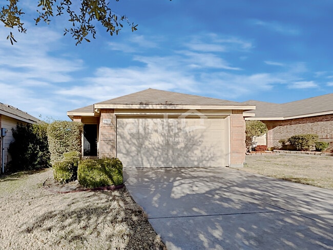 Building Photo - 1995 Kickapoo Trl