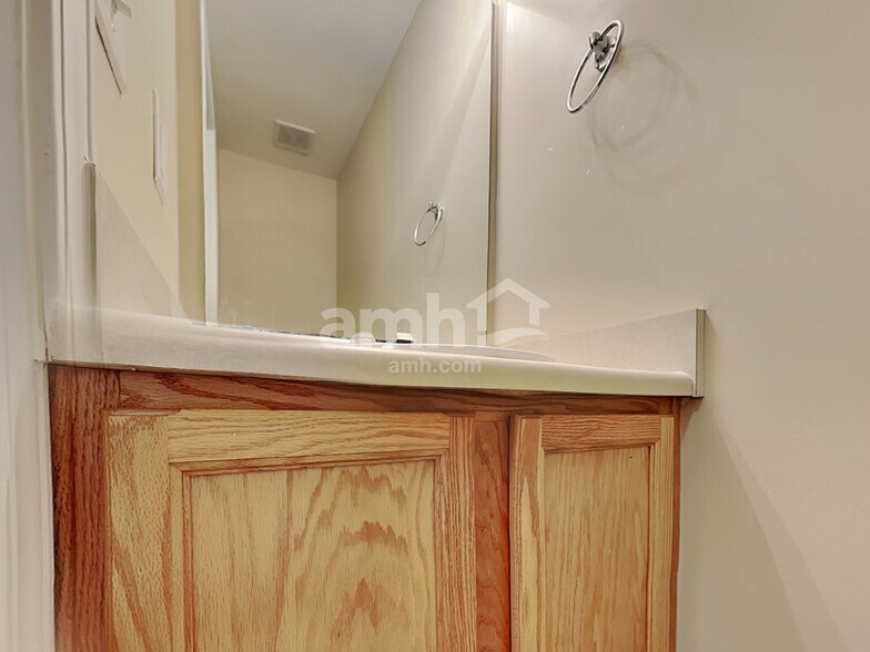 Building Photo - 3961 Tyler Bluff Ln