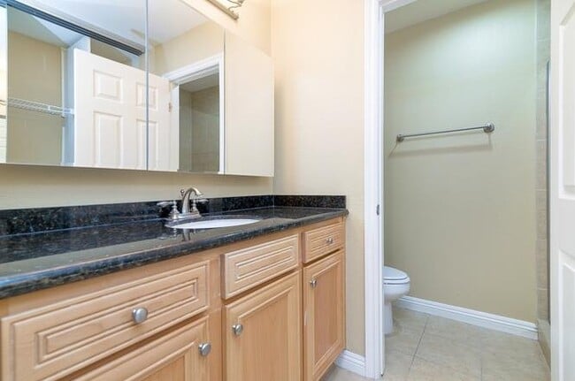 Building Photo - 5525 Shasta Ln