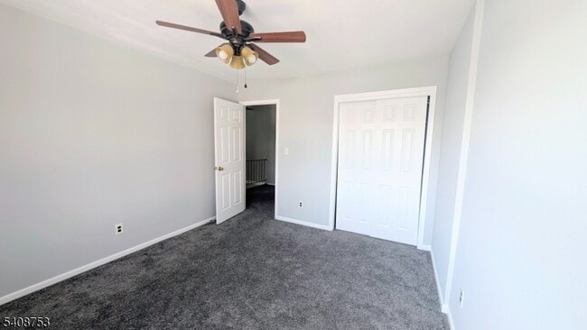 Building Photo - 104 Bluebird Dr