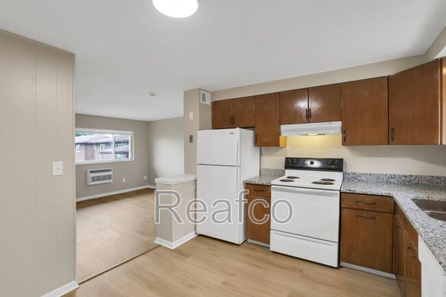 Building Photo - 1021 Binns Blvd