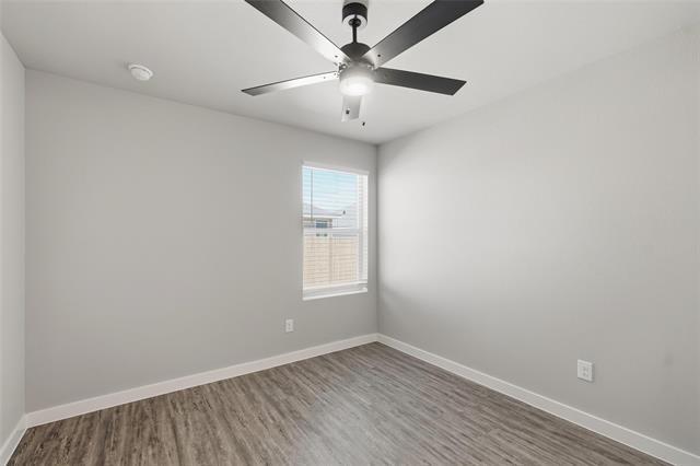 Building Photo - 2886 Glennster St