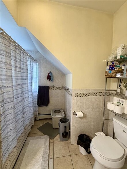 Building Photo - 55 Bonair St