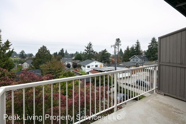 Building Photo - 6041 California Ave SW