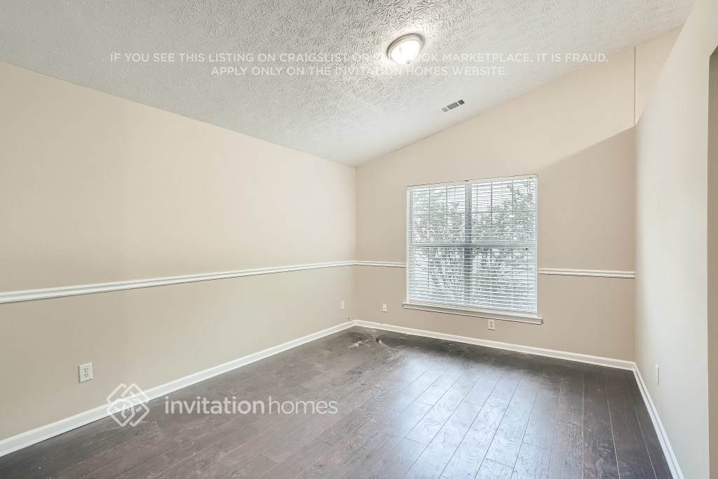 Building Photo - 2373 Cove Lake Way