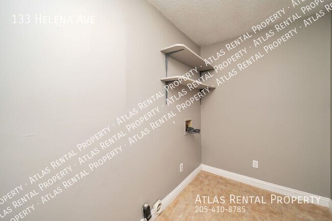 Building Photo - 133 Helena Ave