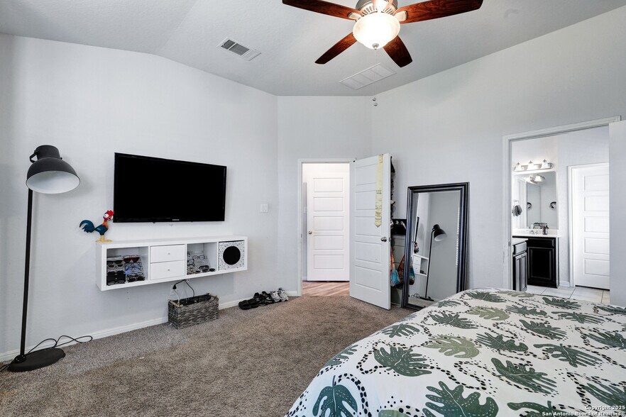 Building Photo - 5214 Seashore Blvd