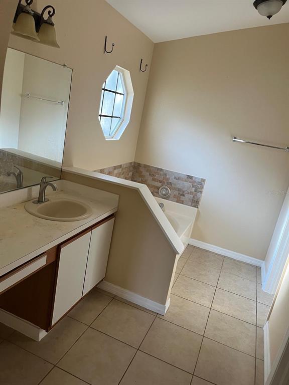 Building Photo - 10106 Allenwood Dr