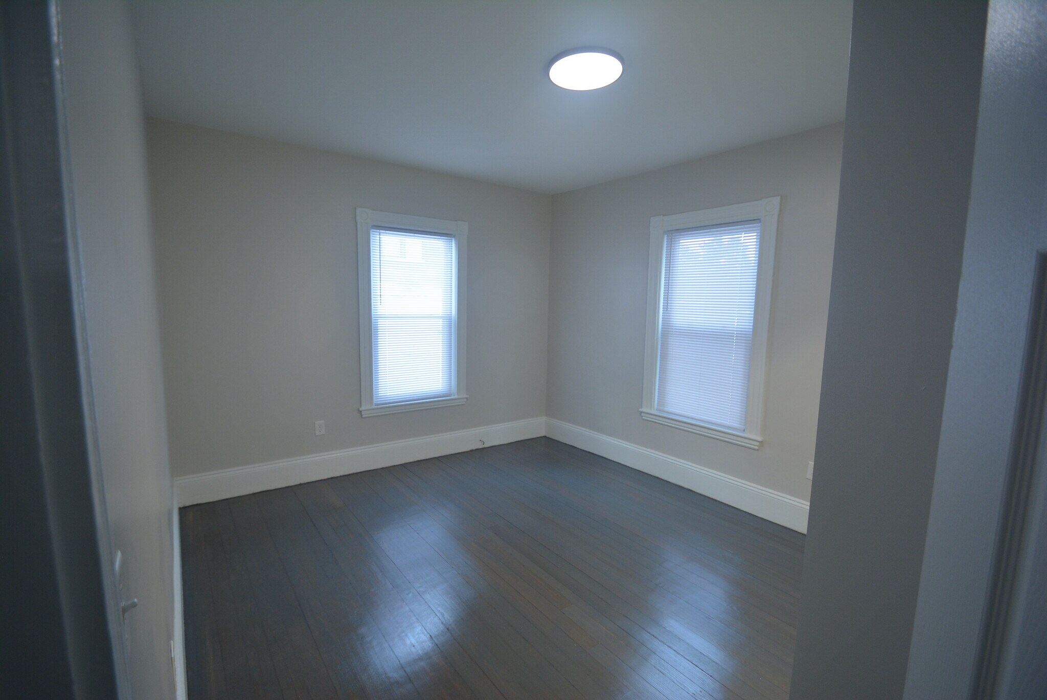 Building Photo - 31 Claybourne St