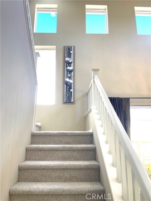 Building Photo - 8835 Fallbrook Way