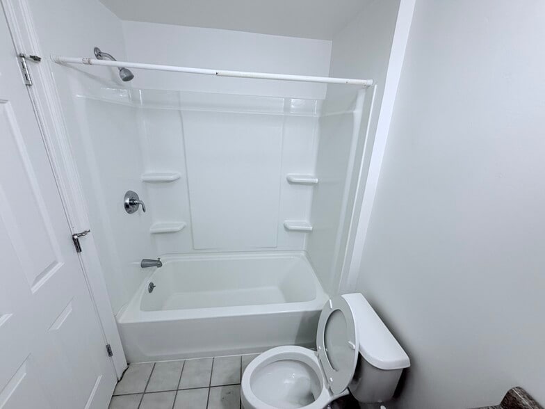 Building Photo - 179 Winnisimmet St