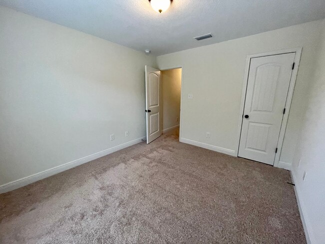 Building Photo - UPCOMING LISTING
