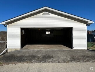 Building Photo - 612 N 3rd St