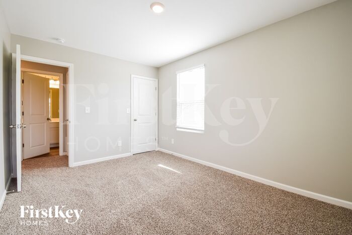 Building Photo - 333 San Vito Wy
