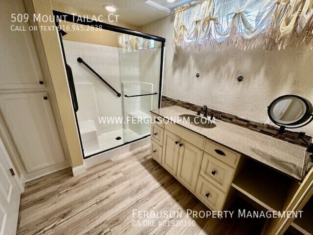 Building Photo - 509 Mt Tailac Ct