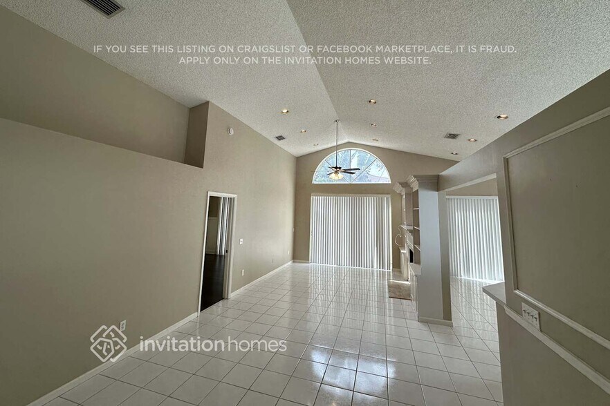 Building Photo - 7699 Thornlee Dr