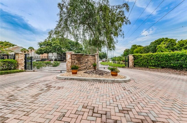 Building Photo - 2500 Winding Creek Blvd