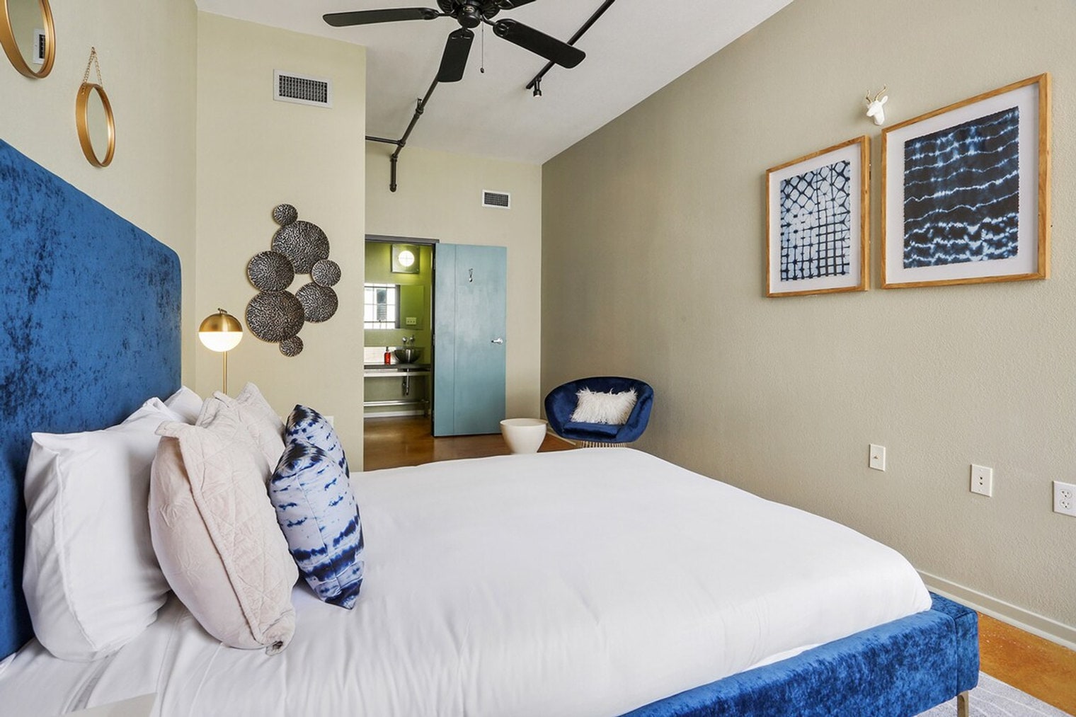 Building Photo - 1041 Constance St