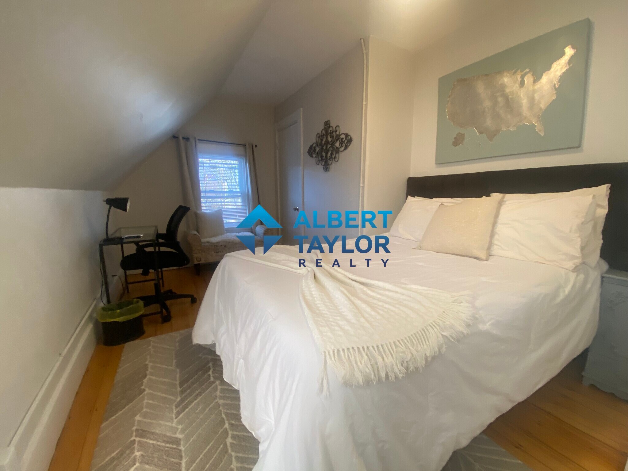 Building Photo - 15 Chiswick Ter