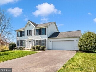 Building Photo - 6348 Twin Ponds Ln