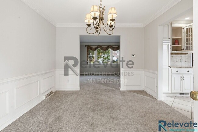 Building Photo - 8903 Freestone Ave