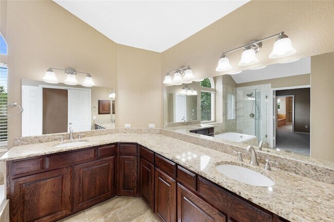 Building Photo - 776 Monticello Cir