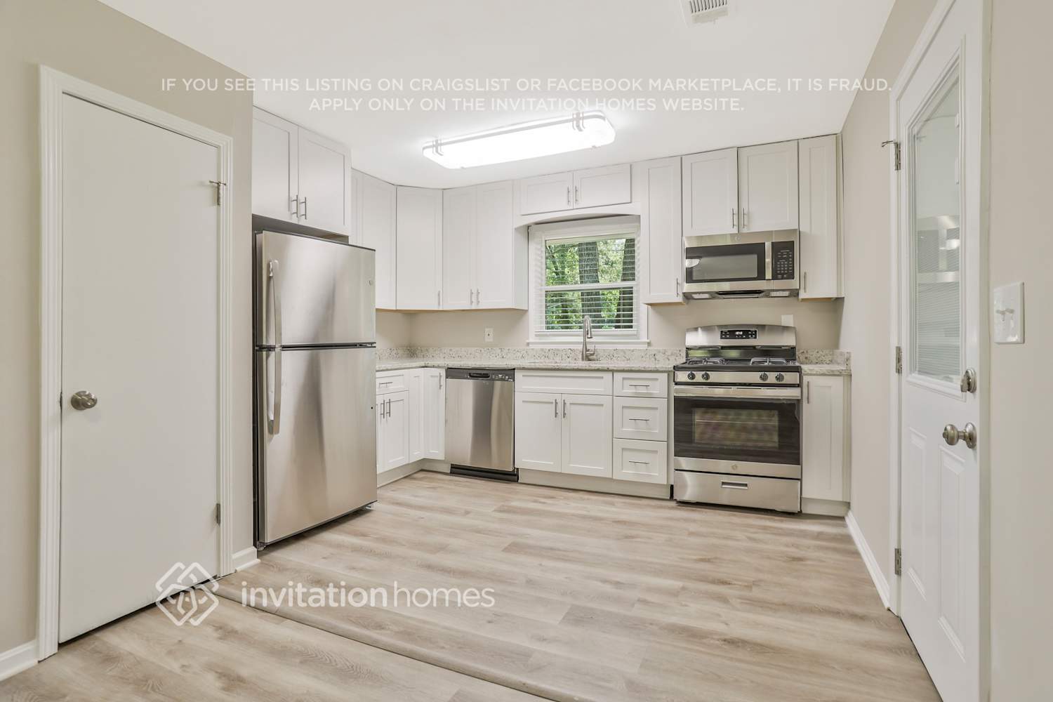 Building Photo - 2527 Sandtown Rd SW